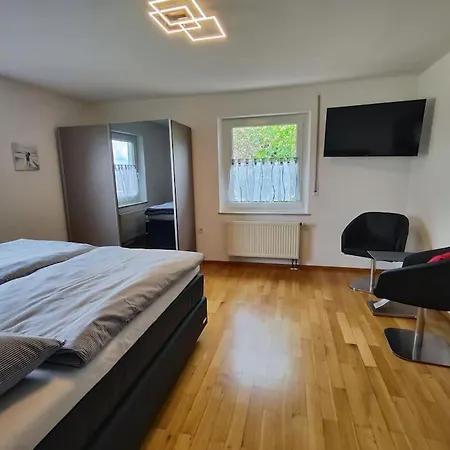 Julo Virnsberg Apartment Flachslanden